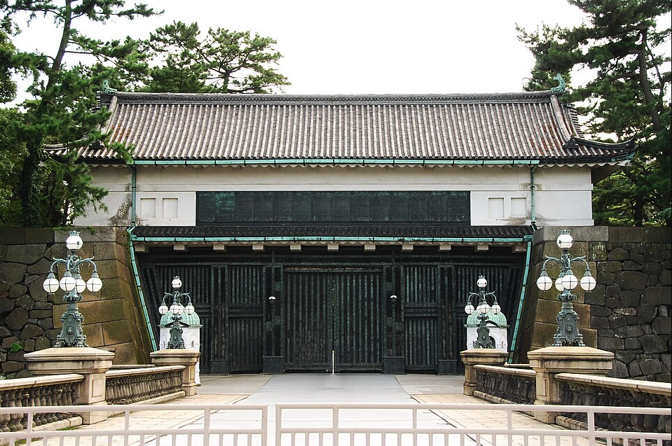 Imperial Palace Tokyo main gate view